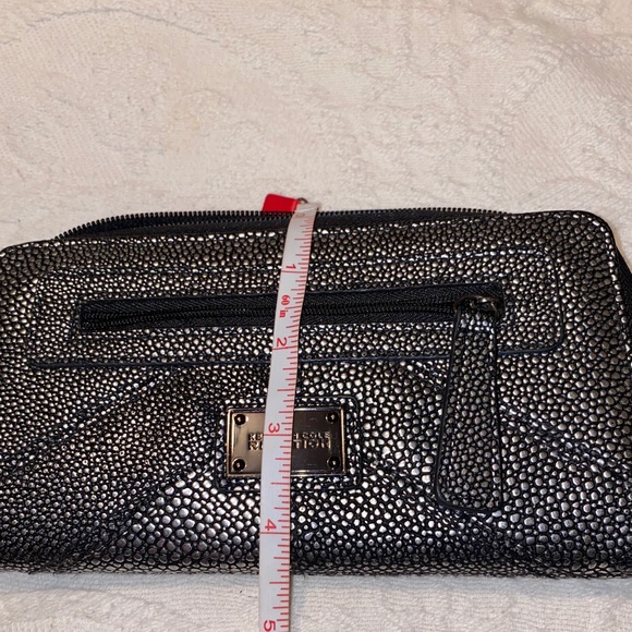 Kenneth Cole Leather Wallet - Picture 7 of 8